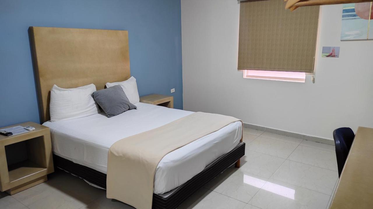 Capital Hotel Monclova Exterior photo