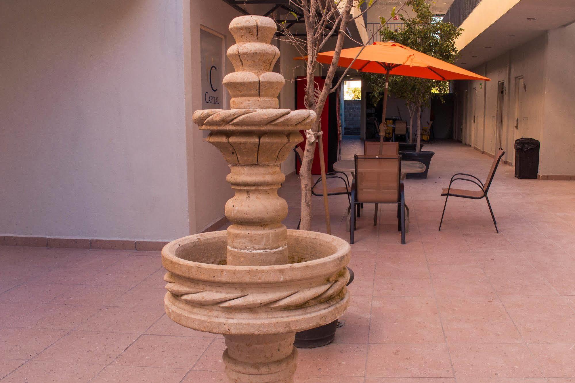 Capital Hotel Monclova Exterior photo